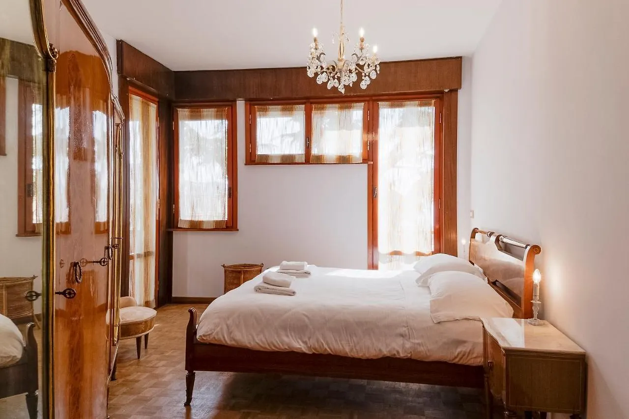 Condominium Flora Vintage Apartment Sanremo