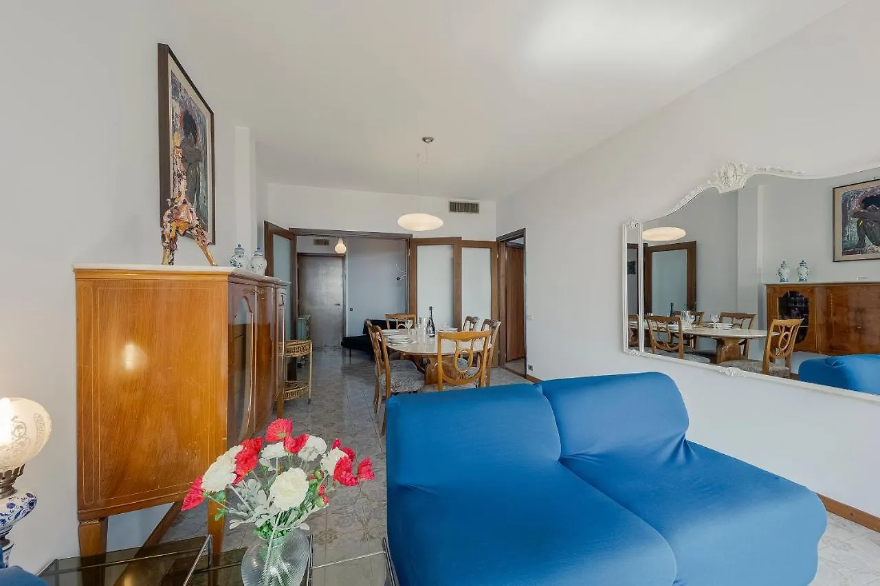 Condominium Flora Vintage Apartment Sanremo